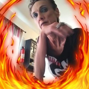 Meet your Posher, Suzanne